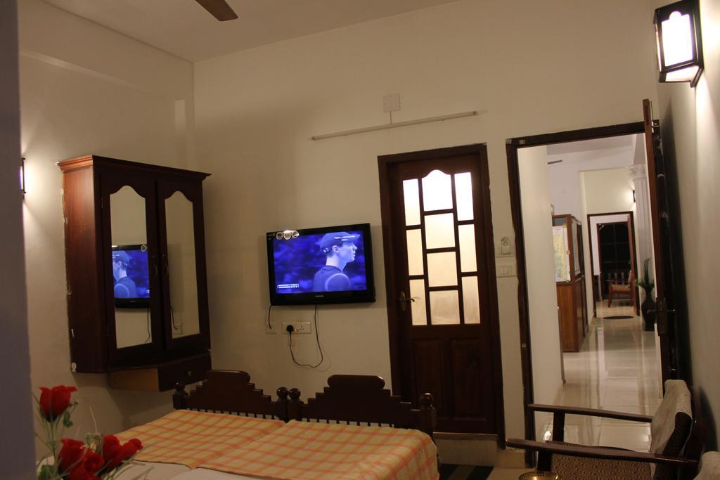 Globe Trotters Inn Kochi Extérieur photo